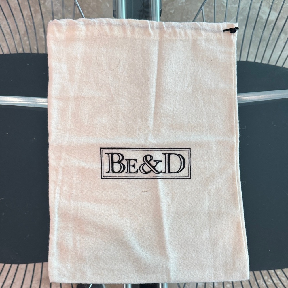 Be & D Beige Bedding Bag